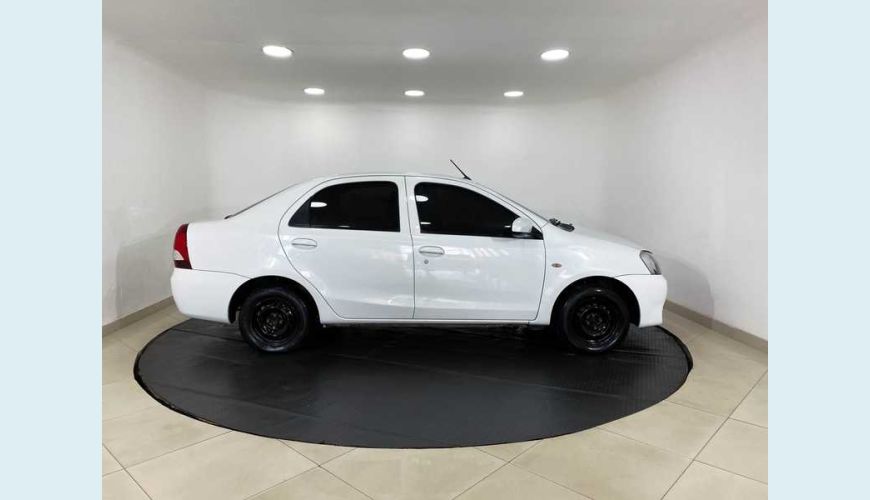 TOYOTA ETIOS SEDAN XLS 1.5 AUT. FLEX - BRANCO - 2017 Foto 6 (Grande)