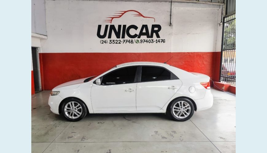KIA CERATO - BRANCO - 2011 Foto 6 (Grande)