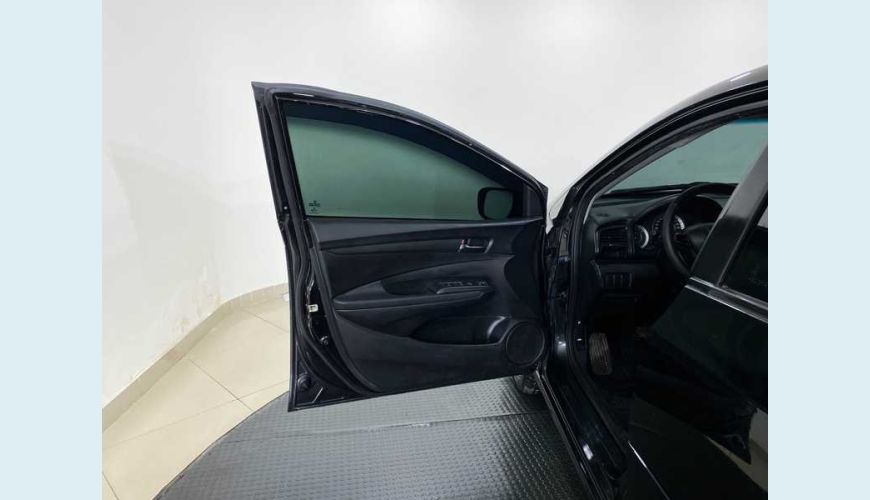 HONDA CITY LX 1.5 CVT FLEX - PRETO - 2014 Foto 6 (Grande)