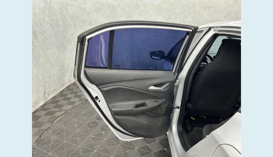 CHEVROLET ONIX LT 1.0 FLEX - PRATA - 2022 Foto 6 (Grande)