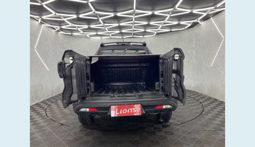 FIAT TORO FREEDOM 1.3 TURBO FLEX AUT. - PRETO - 2022 Foto 6 (Grande)