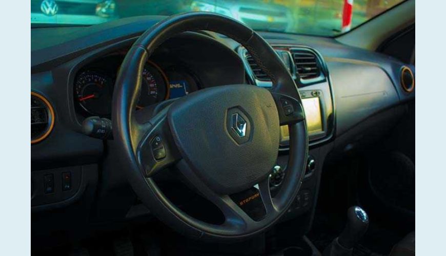 RENAULT SANDERO STEPWAY 1.6 8V FLEX - PRATA - 2017 Foto 6 (Grande)
