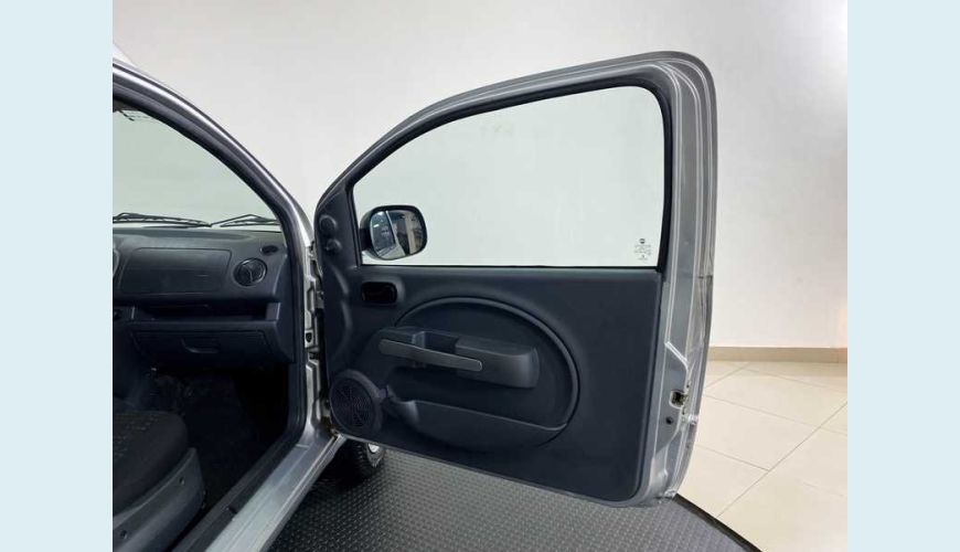 FIAT FIORINO 1.4 HARD WORKING FLEX - PRATA - 2020 Foto 6 (Grande)