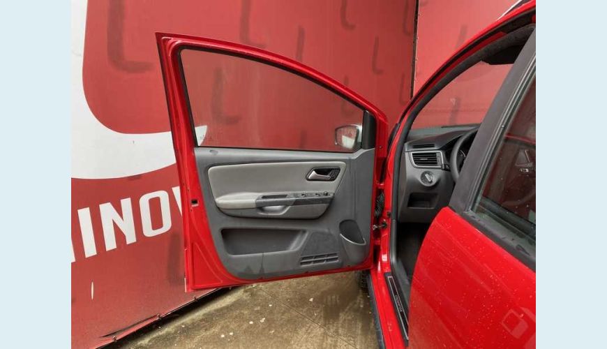 VOLKSWAGEN CROSSFOX 1.6 16V MSI FLEX - VERMELHO - 2015 Foto 6 (Grande)