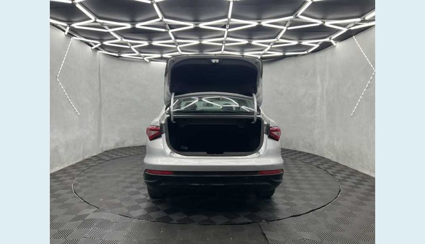 FIAT CRONOS DRIVE 1.3 FLEX AT - PRATA - 2023 Foto 6 (Grande)