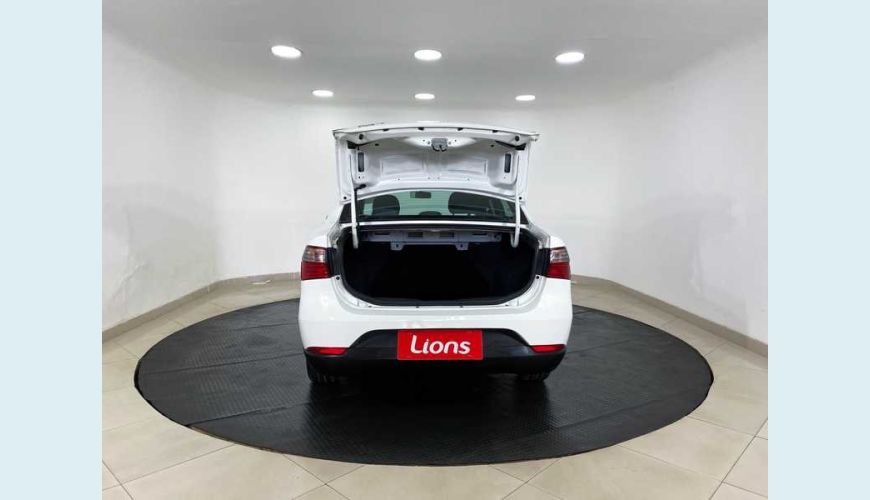 FIAT GRAND SIENA ATTRACTIVE 1.0 FLEX - BRANCO - 2021 Foto 6 (Grande)