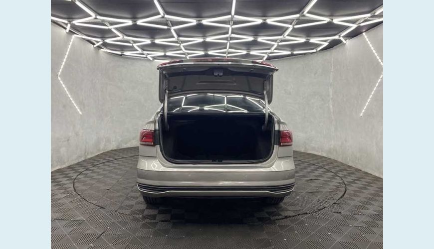 VOLKSWAGEN VIRTUS 1.0 200 TSI HIGHLINE FLEX AUT. - PRATA - 2021 Foto 6 (Grande)