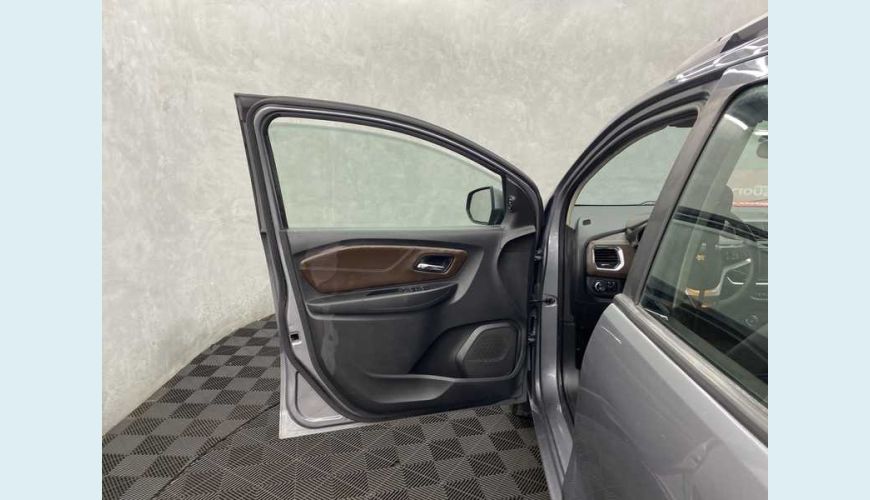 CHEVROLET SPIN PREMIER 7S 1.8 AUT. FLEX - CINZA - 2020 Foto 6 (Grande)