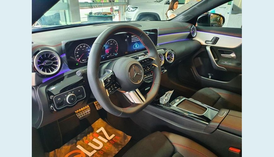 MERCEDES-BENZ CLA200 FF - CINZA - 2025 Foto 6 (Grande)