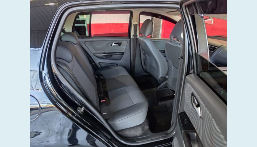 VOLKSWAGEN FOX - PRETO - 2012 Foto 6 (Grande)