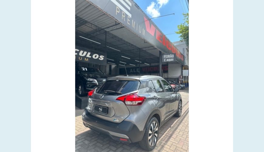 NISSAN KICKS - CINZA - 2018 Foto 6 (Grande)
