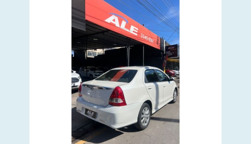 TOYOTA ETIOS - BRANCO - 2018 Foto 6 (Grande)