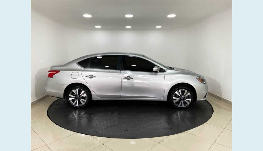 NISSAN SENTRA SV 2.0 16V CVT FLEX - PRATA - 2017 Foto 6 (Grande)