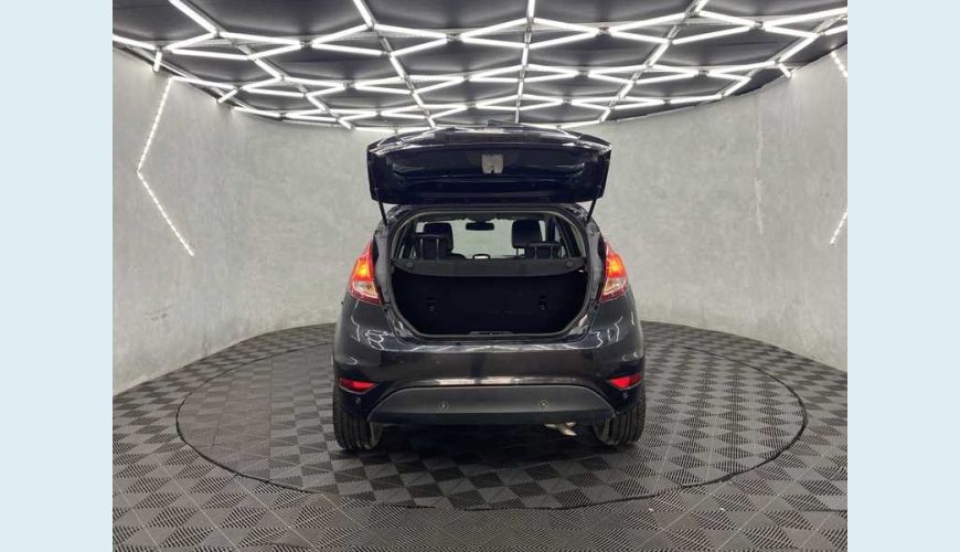 FORD NEW FIESTA HATCH NEW FIESTA TITANIUM 1.6 16V POWERSHIFT - PRATA - 2015 Foto 6 (Grande)