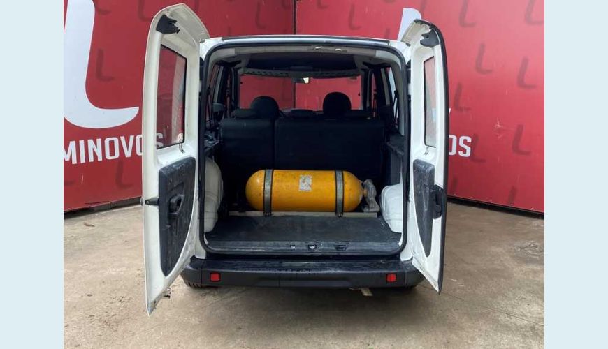 FIAT DOBLO ESSENCE 1.8 16V FLEX - BRANCO - 2020 Foto 6 (Grande)