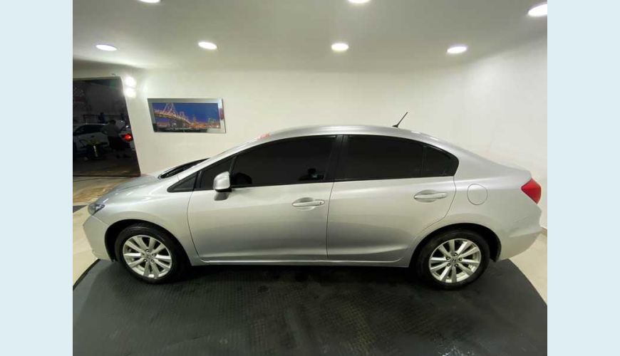 HONDA CIVIC NEW LXS 1.8 16V I-VTEC FLEX - PRATA - 2013 Foto 6 (Grande)