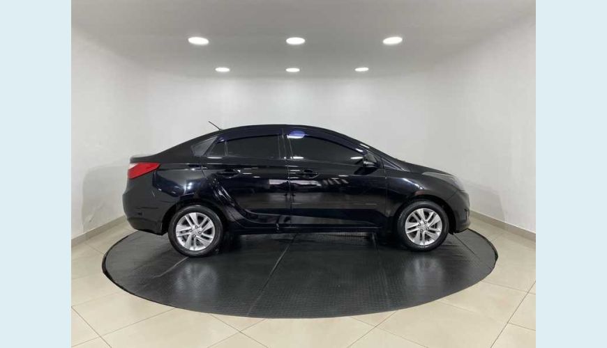 HYUNDAI HB 20S 1.6 COMFORT PLUS AUT. FLEX - PRETO - 2015 Foto 6 (Grande)