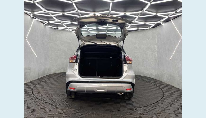 NISSAN KICKS SENSE 1.6 FLEX AUT. - PRATA - 2022 Foto 6 (Grande)