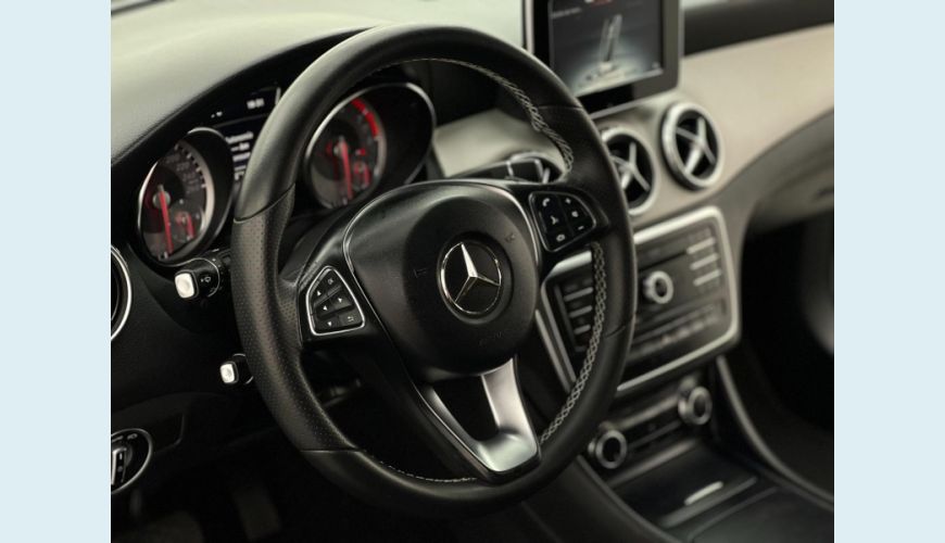 MERCEDES-BENZ GLAZ00FF - PRATA - 2016 Foto 6 (Grande)