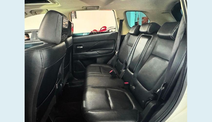MITSUBISHI OUTLANDER 2.0 - BRANCO - 2016 Foto 6 (Grande)