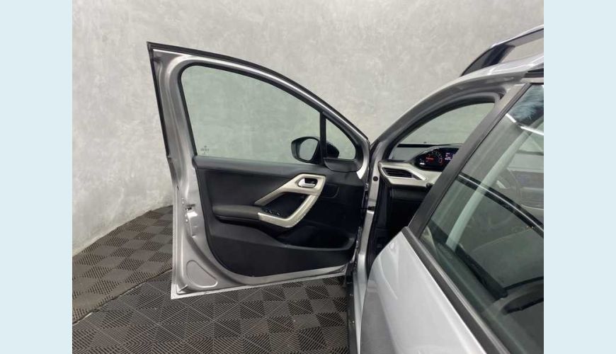 PEUGEOT 208 LIKE 1.0 FLEX - PRATA - 2023 Foto 6 (Grande)