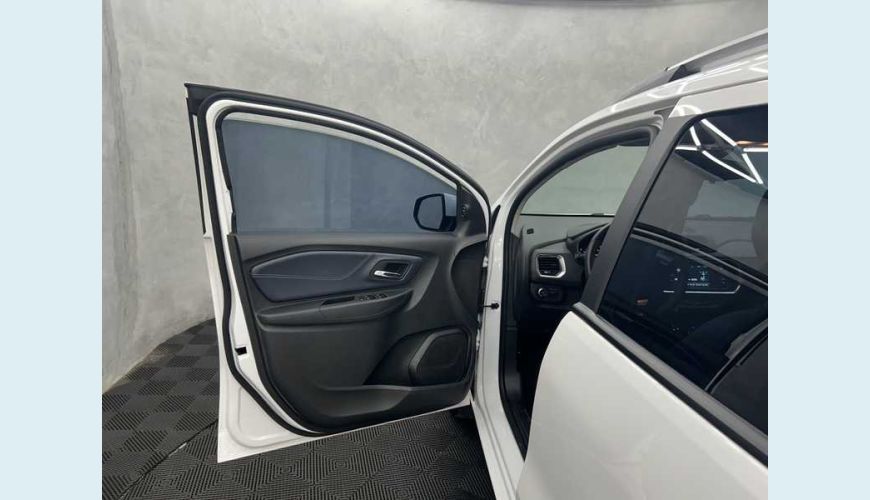 CHEVROLET SPIN PREMIER 1.8 (AUT.) - BRANCO - 2023 Foto 6 (Grande)