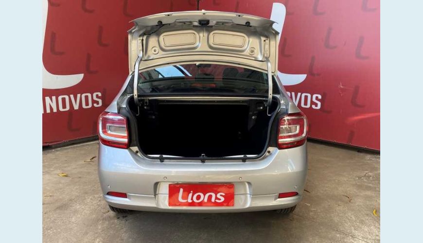 RENAULT LOGAN ZEN 1.0 12V SCE FLEX - PRATA - 2020 Foto 6 (Grande)