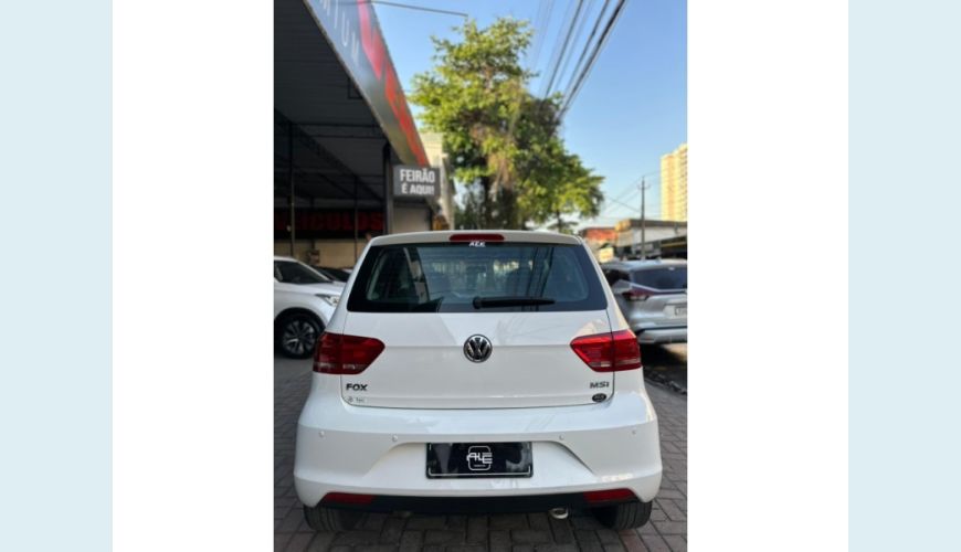 VOLKSWAGEN FOX - BRANCO - 2016 Foto 6 (Grande)
