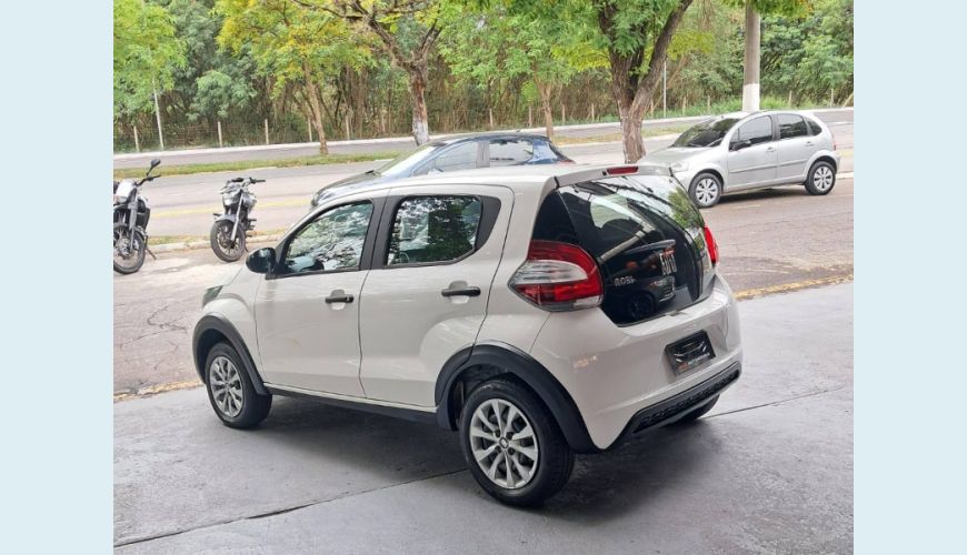 FIAT MOBI LIKE 1.0 FIRE FLEX 5P. - BRANCO - 2023 Foto 6 (Grande)