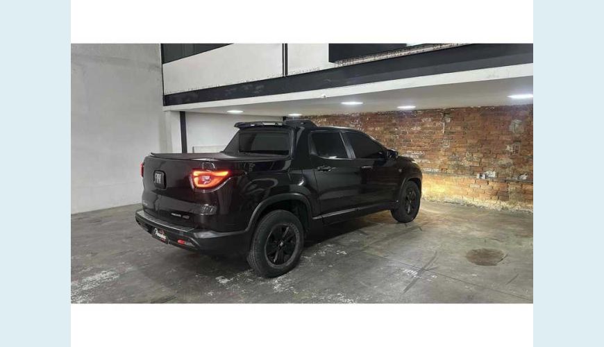 FIAT TORO FREEDOM 1.8 AT6 4X2 FLEX - PRETO - 2017 Foto 6 (Grande)