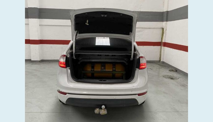 FORD FOCUS SEDAN S POWERSHIFT 1.6 16V TIVCT - BRANCO - 2014 Foto 6 (Grande)