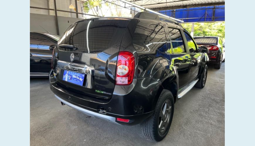 RENAULT DUSTER 20 D 4X2A - PRETO - 2013 Foto 6 (Grande)