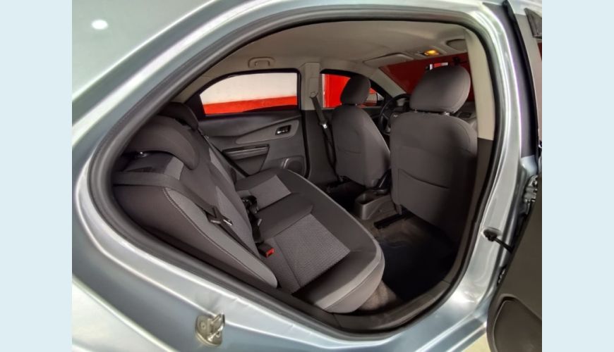 CHEVROLET COBALT - PRATA - 2012 Foto 6 (Grande)