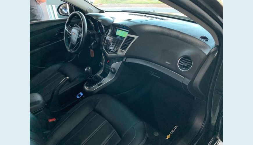 CHEVROLET CRUZE LT HB - CINZA - 2013 Foto 6 (Grande)