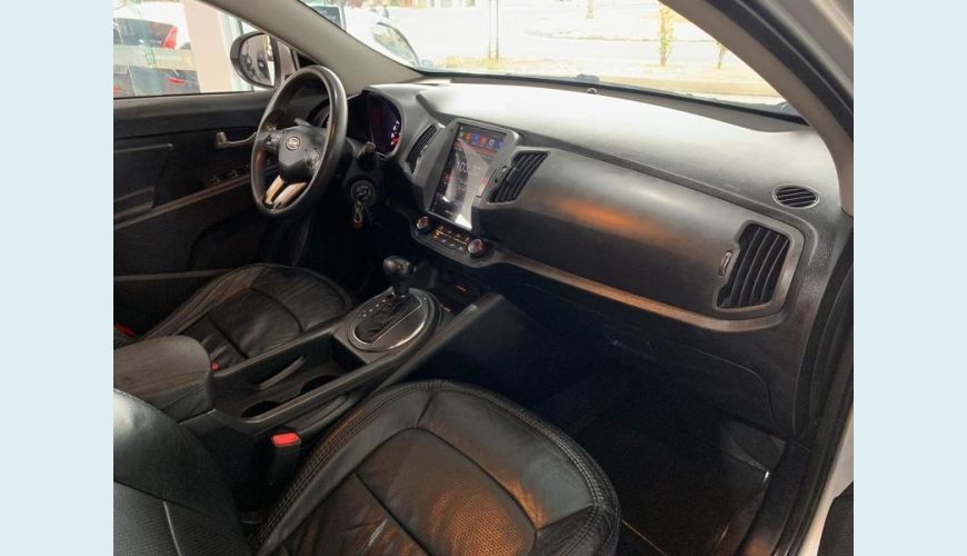 KIA SPORTAGE LX3 2.0G4 - PRATA - 2011 Foto 6 (Grande)