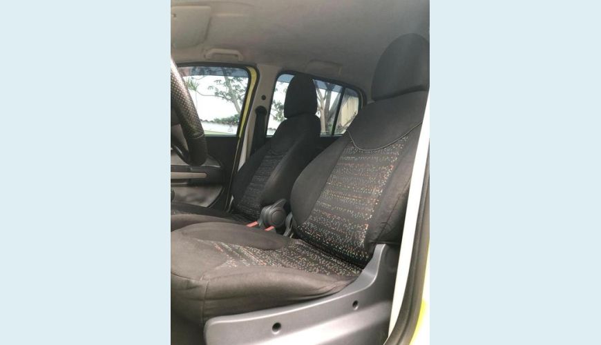 FIAT UNO VIVACE 1.0 - AMARELO - 2011 Foto 6 (Grande)