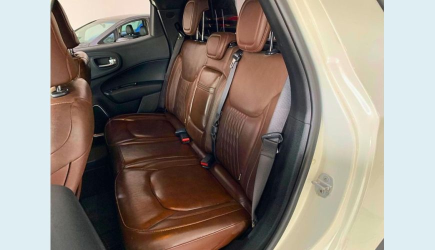 FIAT TORO RANCH AT D4 - BRANCO - 2019 Foto 6 (Grande)