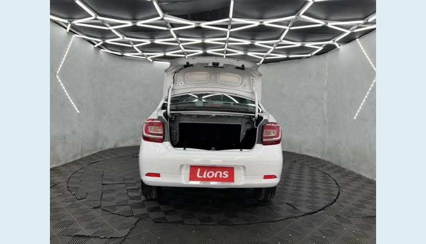 RENAULT LOGAN ZEN 1.0 12V SCE FLEX - BRANCO - 2023 Foto 6 (Grande)