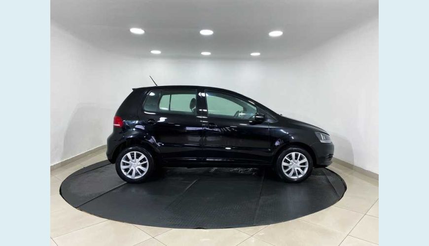 VOLKSWAGEN FOX 1.0 MPI TRENDLINE FLEX - PRETO - 2017 Foto 6 (Grande)
