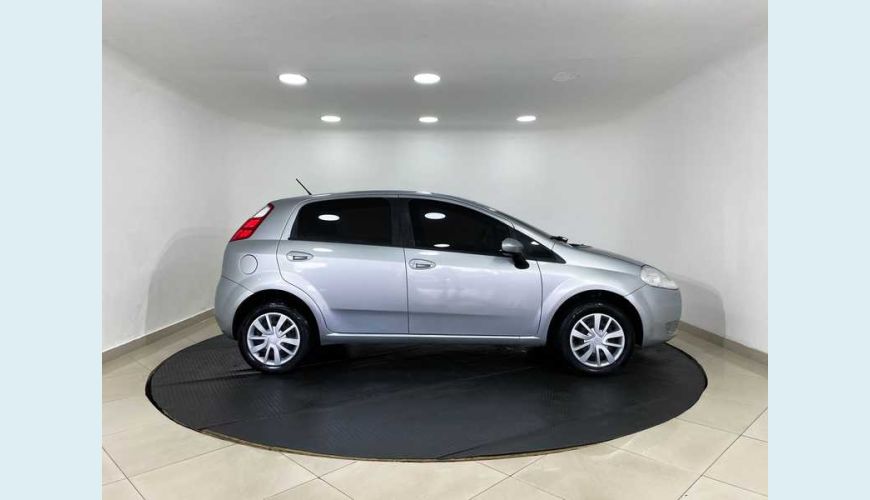 FIAT PUNTO ATTRACTIVE 1.4 FLEX - PRATA - 2012 Foto 6 (Grande)