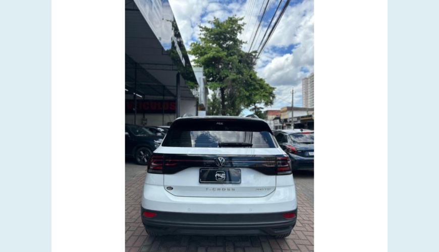 VOLKSWAGEN T-CROSS - BRANCO - 2023 Foto 6 (Grande)