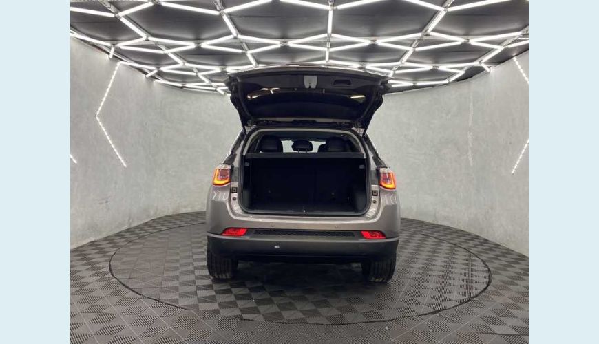 JEEP COMPASS 2.0 LONGITUDE 4X2 AUT. FLEX - CINZA - 2019 Foto 6 (Grande)