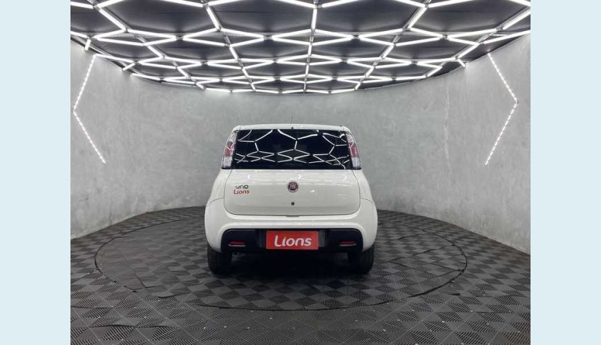 FIAT UNO ATTRACTIVE 1.0 - BRANCO - 2021 Foto 6 (Grande)