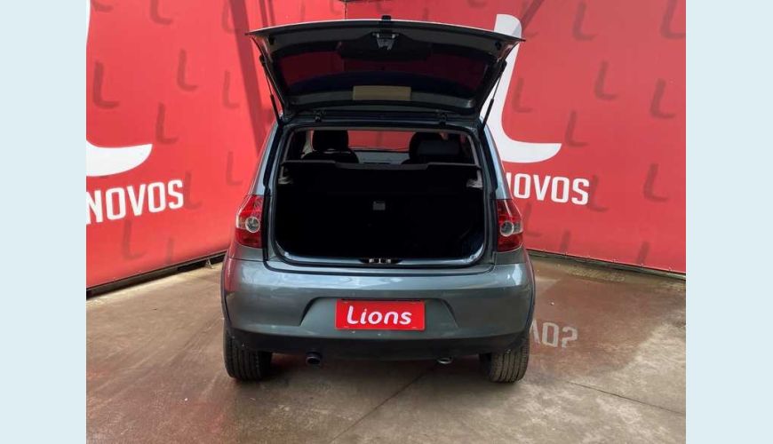 VOLKSWAGEN FOX CITY 1.0 8V FLEX 2P - CINZA - 2009 Foto 6 (Grande)