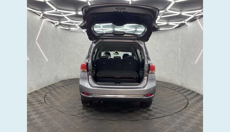 CHEVROLET SPIN PREMIER 7S 1.8 (AUT) (FLEX) - CINZA - 2020 Foto 6 (Grande)