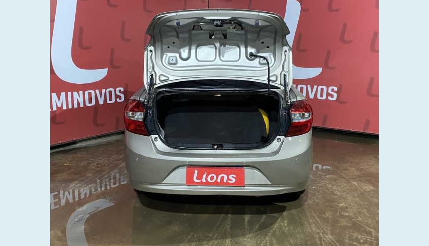 FORD KA SEDAN SE PLUS 1.0 FLEX - PRATA - 2015 Foto 6 (Grande)