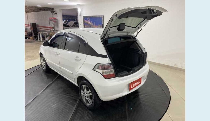 CHEVROLET AGILE LTZ 1.4 8V (FLEX) - BRANCO - 2013 Foto 6 (Grande)
