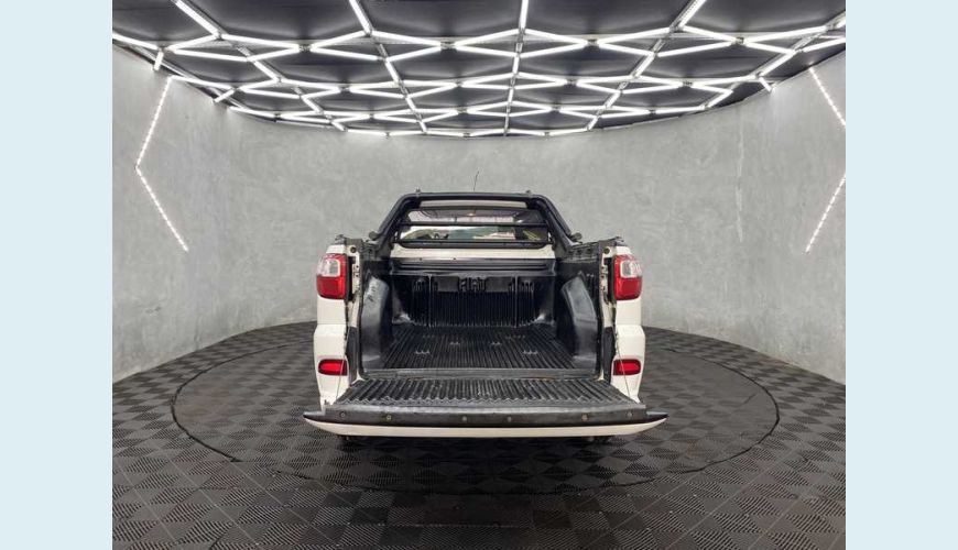 FIAT STRADA HARD WORKING 1.4 FLEX CS - BRANCO - 2020 Foto 6 (Grande)