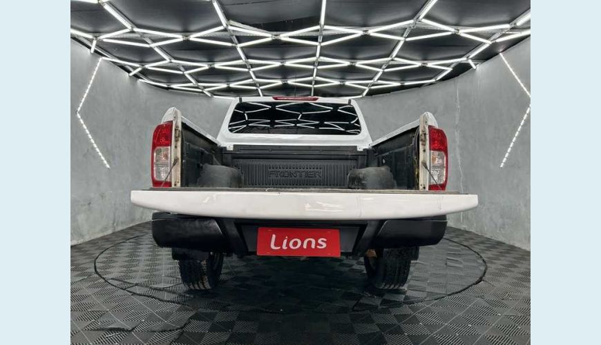 NISSAN FRONTIER 2.3 TD CD S 4X4 - BRANCO - 2021 Foto 6 (Grande)