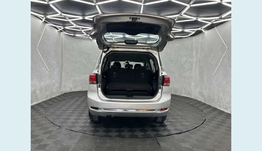 CHEVROLET SPIN PREMIER 1.8 (AUT.) - PRATA - 2023 Foto 6 (Grande)